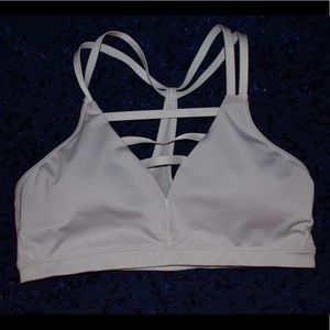 Victoria sport , sports bra
